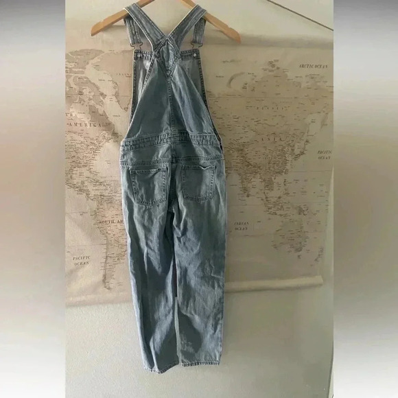 GAP Destructed Denim Overalls
Size XL Girls - Picture 4 of 8